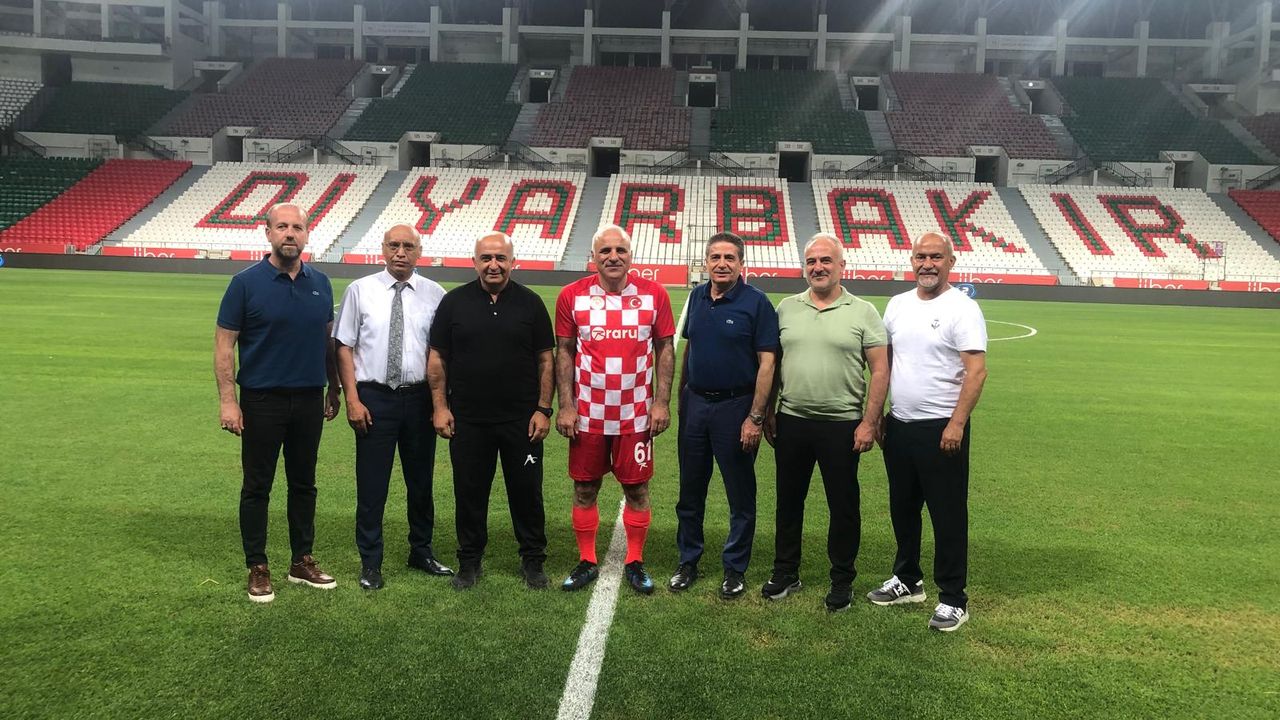 Bakan Diyarbakır, vali Trabzon plakasıyla sahada
