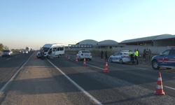 Öğretmenleri taşıyan servis minibüsü kaza yaptı: 15 yaralı