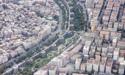 Diyarbakır’da üst geçitten düştü , ağır yaralı