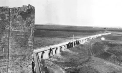 Diyarbakır'da okuduğu destanla evine suyu bağlattı