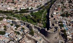 Diyarbakır’da bayram turizmi esnafın yüzünü güldürdü