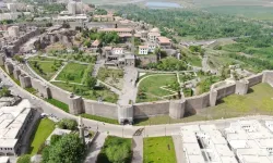 Diyarbakır Sur’da taşlı sopalı ve silahlı kavga nasıl çıktı?