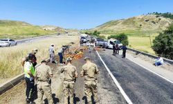 Silvan yolu trafiğe kaza sonucu kapandı !