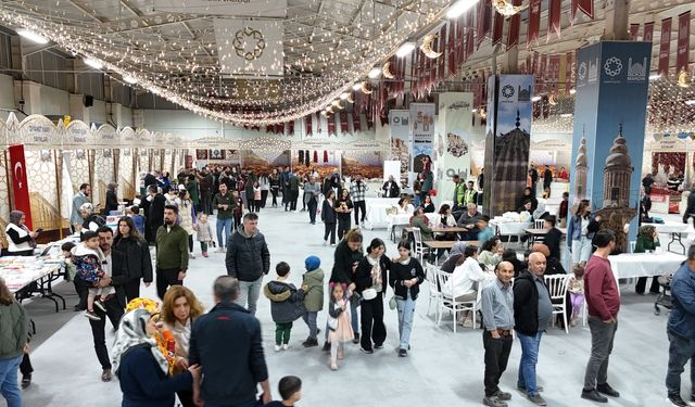 Mardin'de açılan  "Ramazan Sokağı"na yoğun ilgi