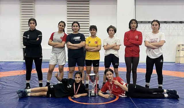 Siirt'in altın kızları, verdikleri sözü tuttu