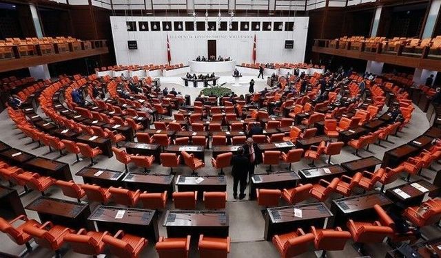 Yeni Yol Partisi komisyon üyelerini belirledi
