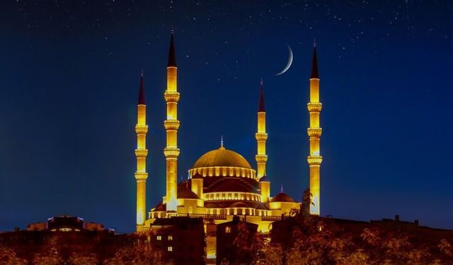 2025 Mevlid Kandili ne zaman? Kandilde hangi dualar edilir?