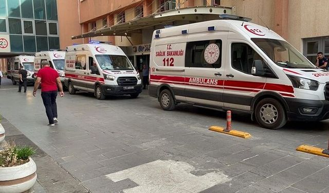 Elazığ’daki yangında 9 kişi dumandan etkilendi