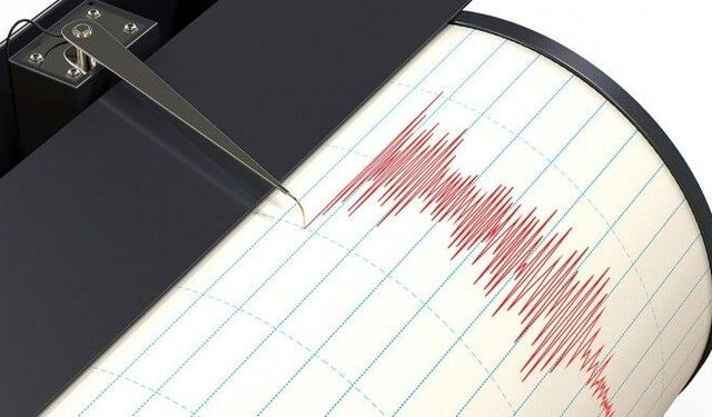 Az önce deprem mi oldu? Merkez üssü neresi kaç büyüklüğünde?