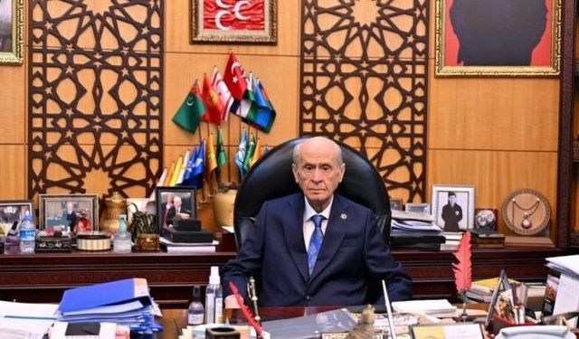 Bahçeli: PKK’nın kurucu önderliği SDG/YPG’ye çağrıda bulunarak, 10 Mart mutabakatına uyulmasını istemelidir