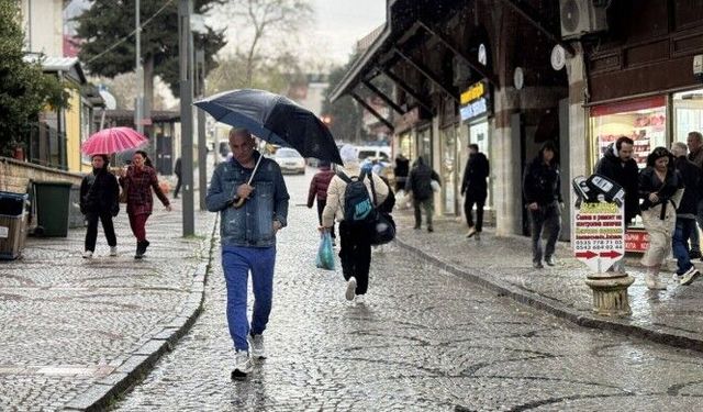 Meteoroloji uyardı: 22 kentte sağanak yağış