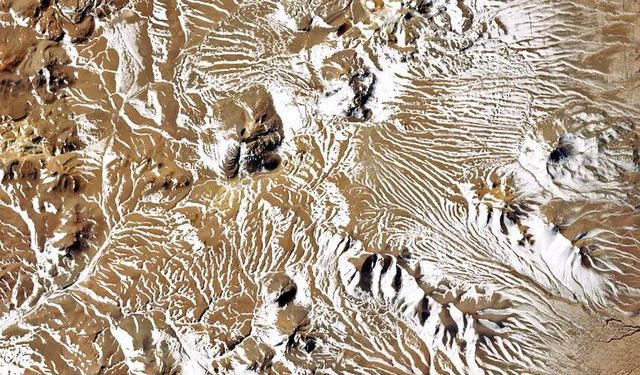 En kurak yere 400 yıl sonra kar yağdı