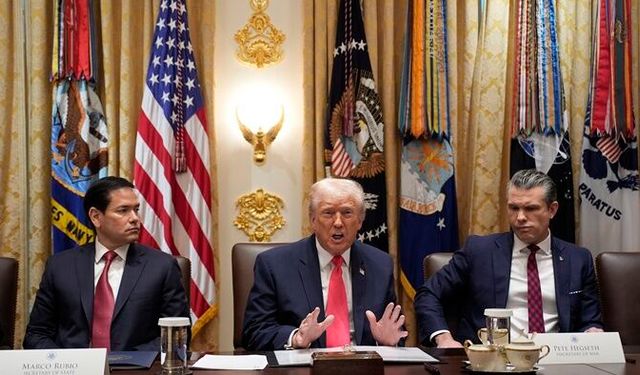 Trump: Ülkemize uyuşturucu satan herkes saldırıya uğrayabilir