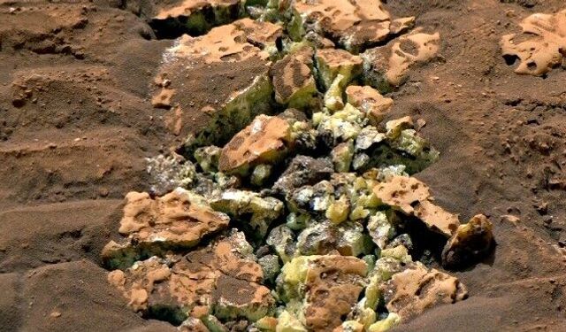 Mars’ta şok keşif! Curiosity kazayla kükürt hazinesini ortaya çıkardı