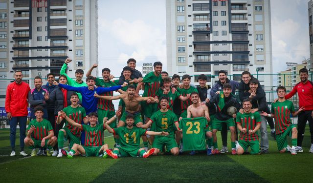 Amedspor, altyapı takımlarının elde ettiği başarıyı paylaştı.