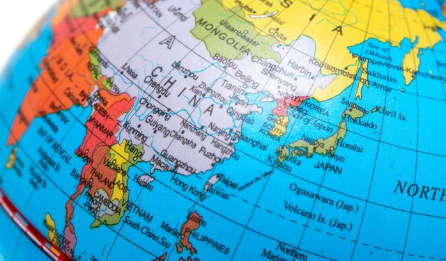 Dünyanın merkezi Japonya'yı itti