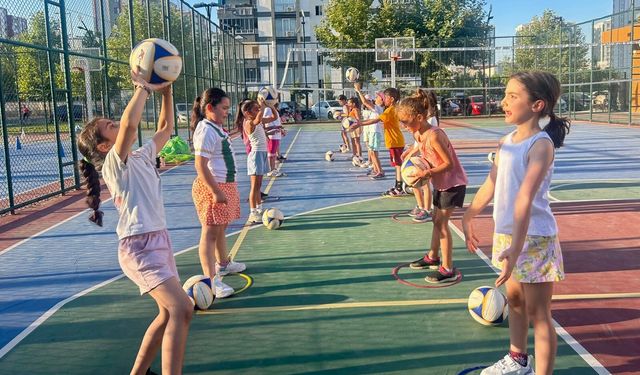 Diyarbakır’da belediye 2120 kişiyi sporla buluşturdu