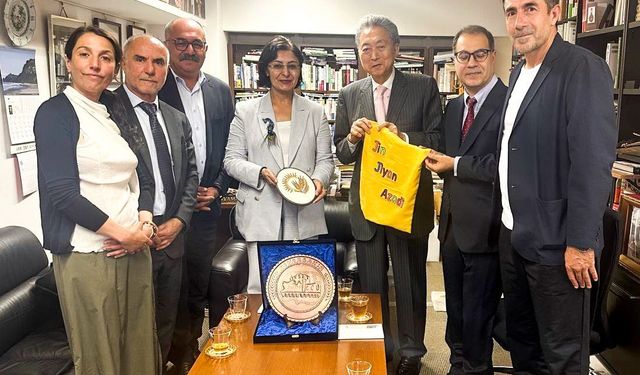 Diyarbakır Eş Başkanından eski Başbakana ziyaret