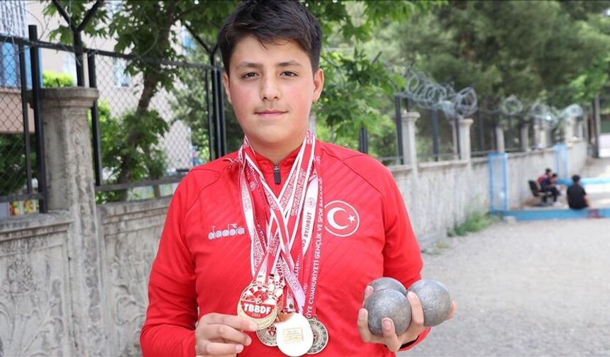 Siirt'in küçük yıldızı 3 yılda 8 madalya kazandı