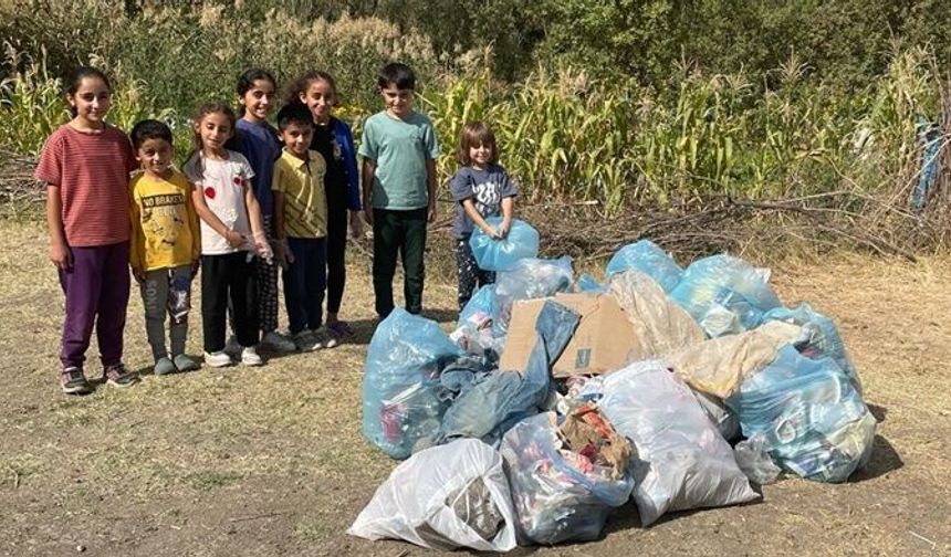 Hakkari'de minik ellerden çevre duyarlılığı