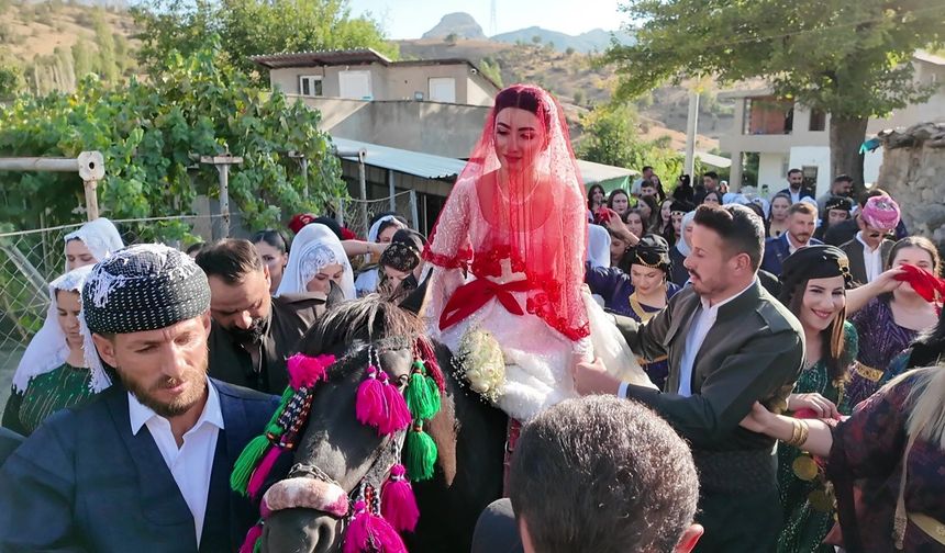 Binlerce yıldır 'atla gelin alma' geleneği sürüyor