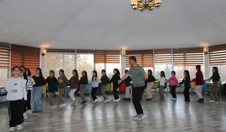 Van’da halk oyunları kurslarına büyük ilgi