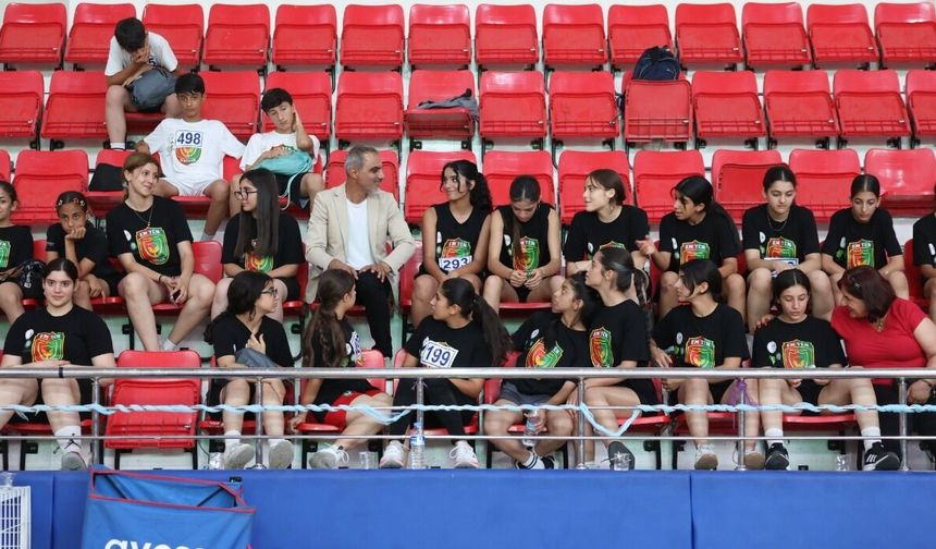 Diyarbakır’da ücretsiz kursları bitirenlere ziyaret